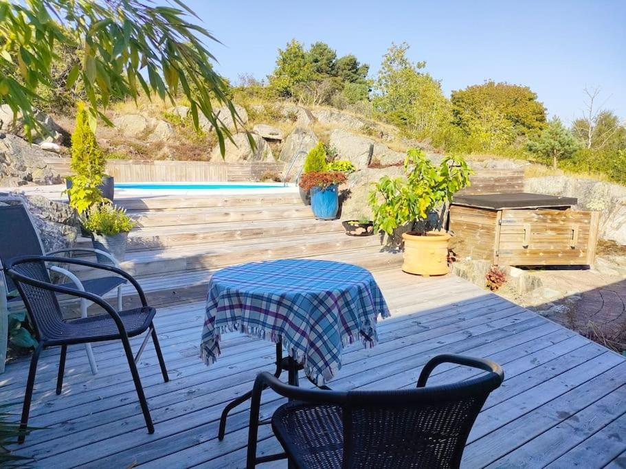Quiet And Comfy With Swimming Pool Apartment Onsala ภายนอก รูปภาพ